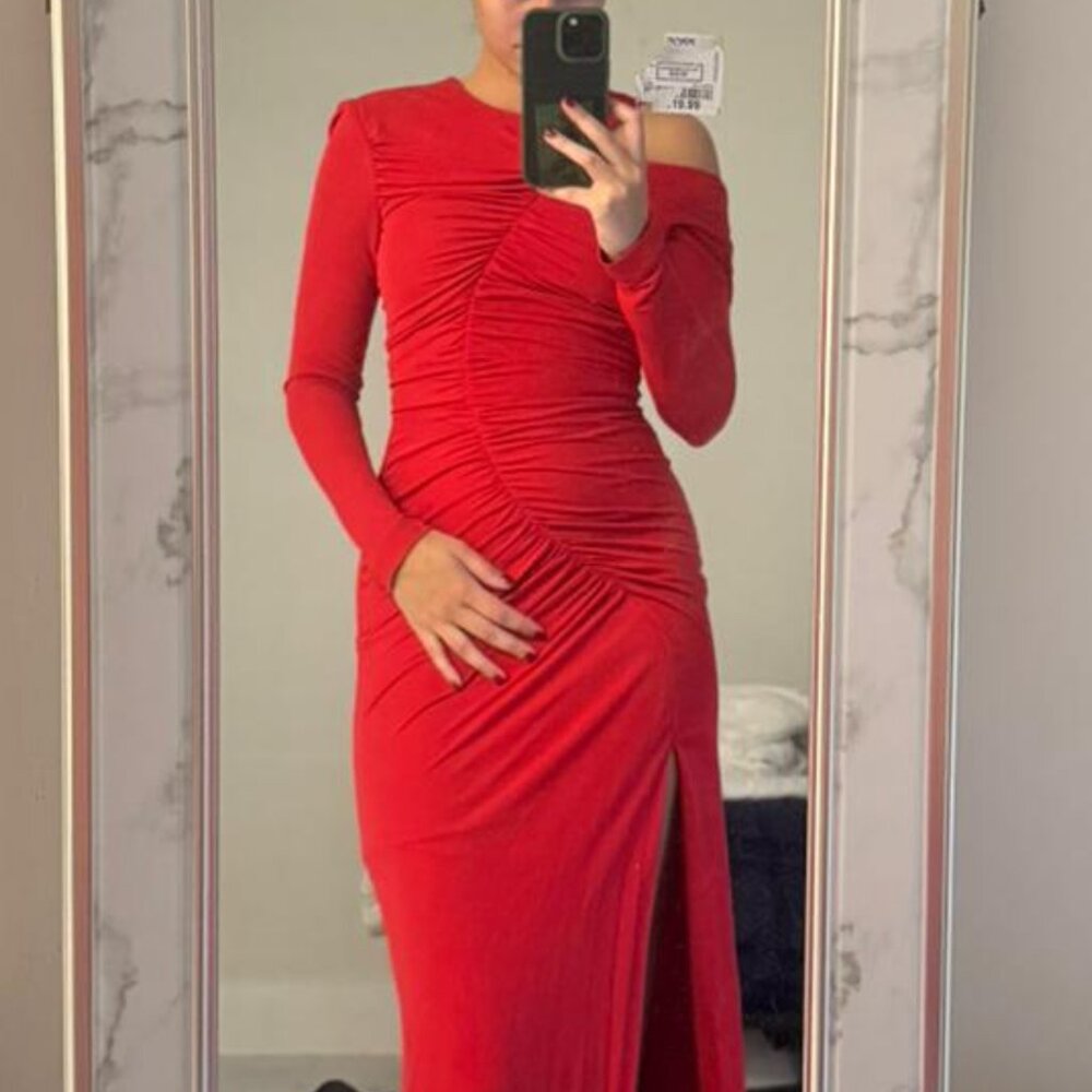 Alexander McQueen Asymmetric Ruched Maxi Dress | Red